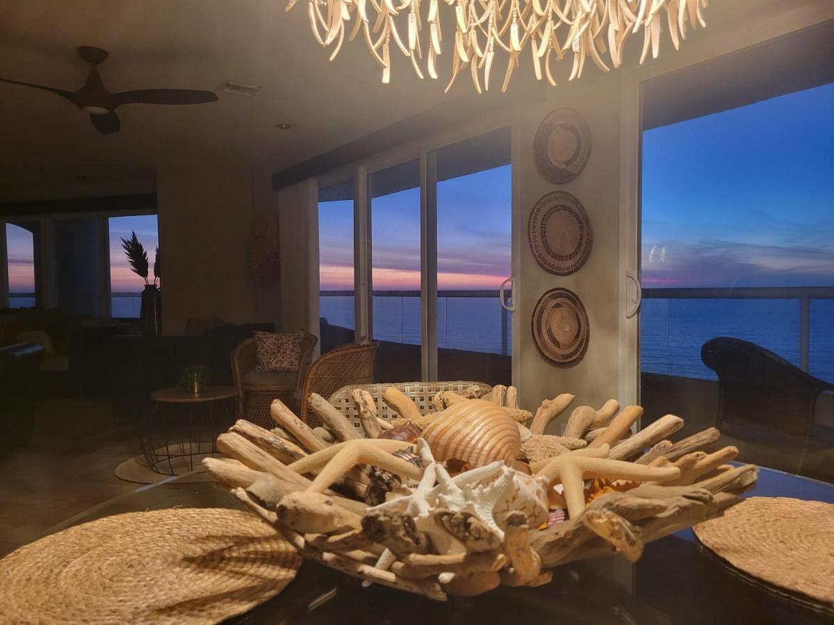 Appartamento 'Luxury Oceanfront Penthouse With Pools, Jacuzzis And Spectacular Ocean Views' Rosarito Esterno foto