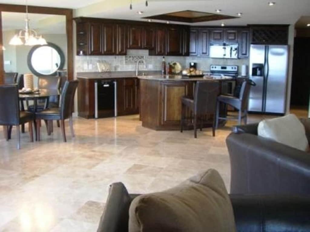 Appartamento 'Luxury Oceanfront Penthouse With Pools, Jacuzzis And Spectacular Ocean Views' Rosarito Esterno foto